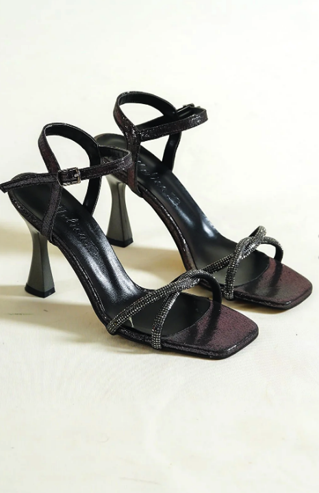 DAY'S Shoes Silver Pad Thin Spiral Stone Heeled Shoes 345