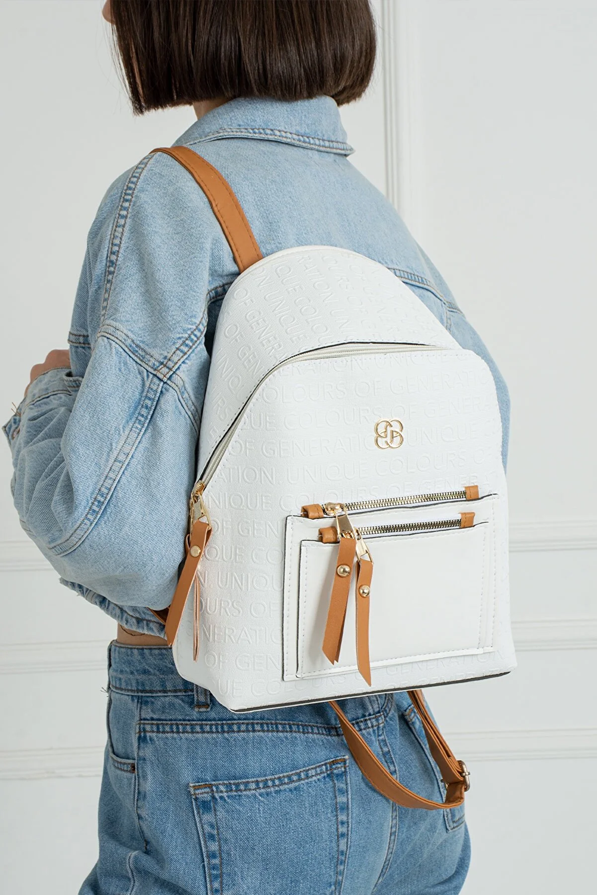 Exquisite Patterns: besmoda's Stylish Backpack with Front Pocket